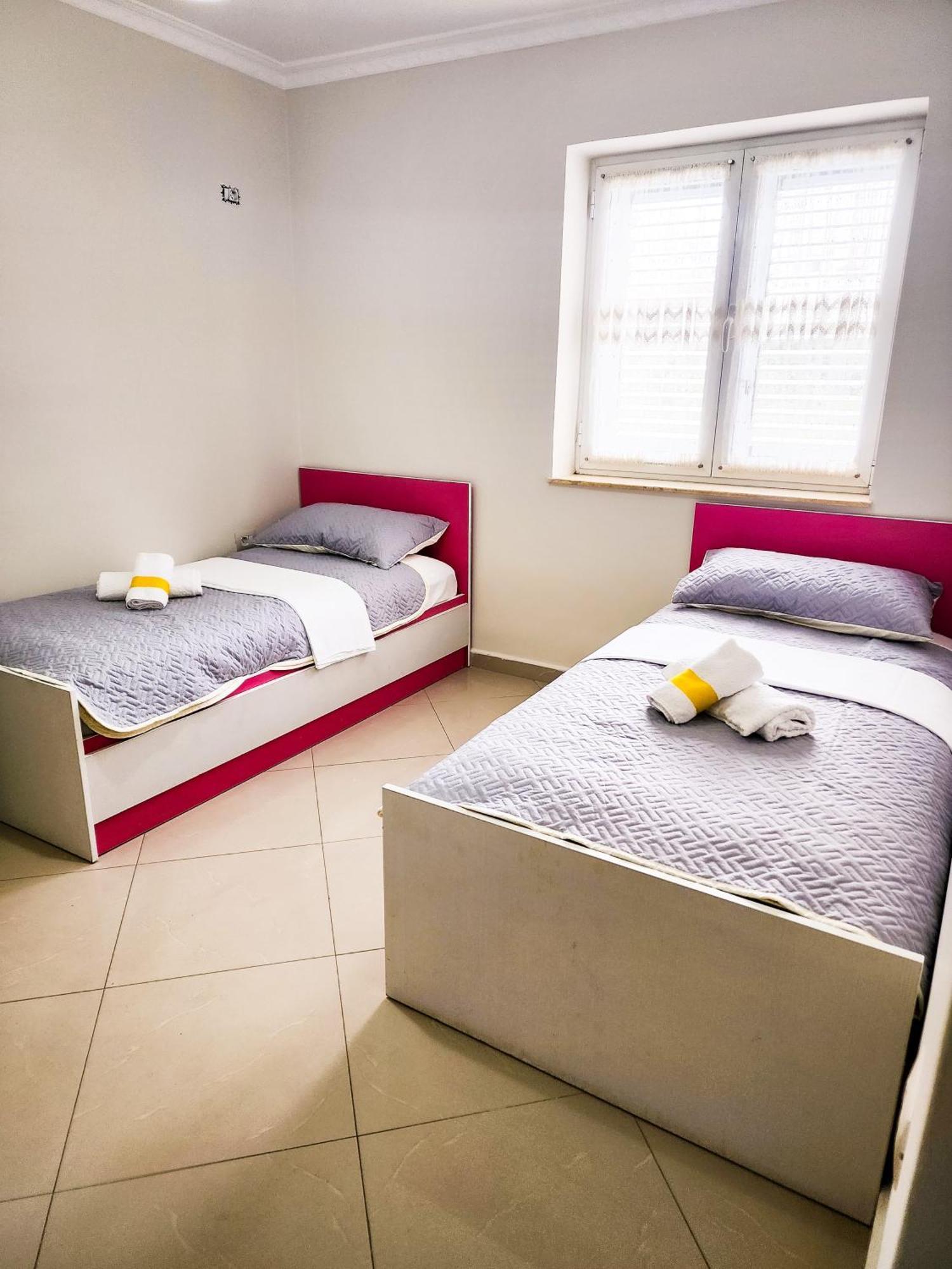 Apartment Sweet New Pazar Tirana Exterior photo